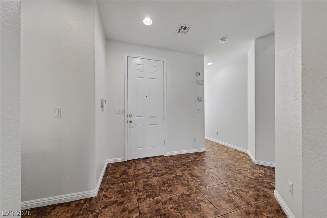 8117 Orchard Glen Avenue