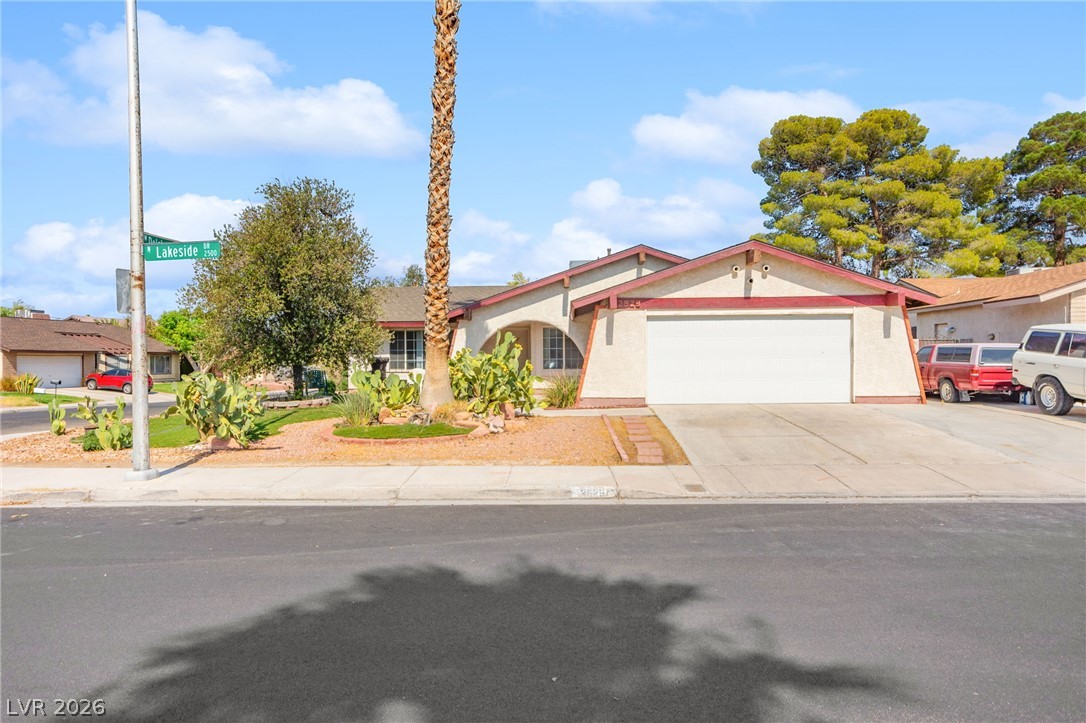 2529 Lakeside Drive
