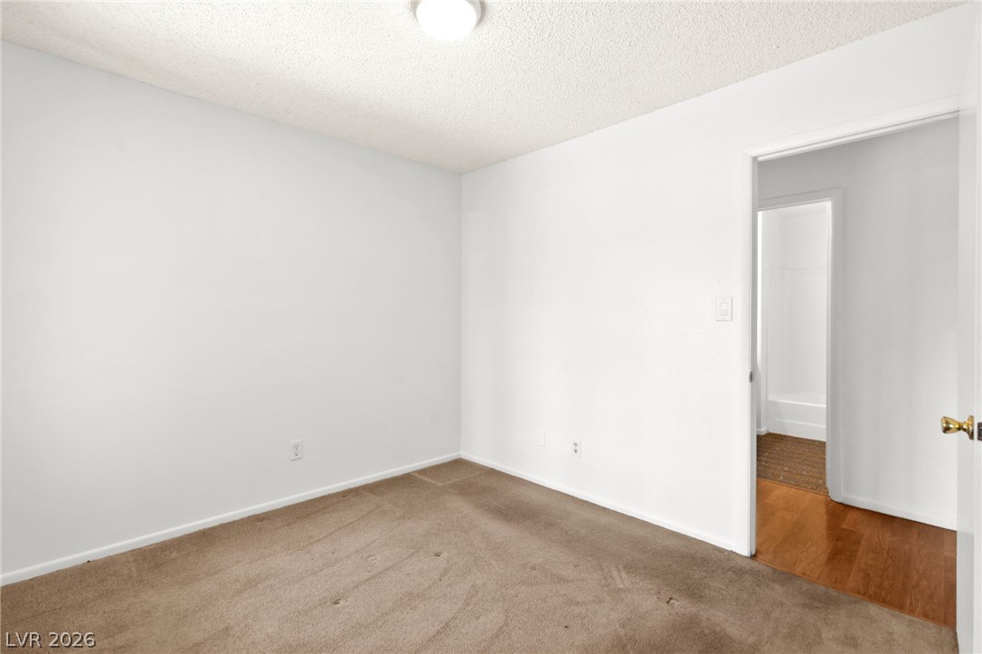 2529 Lakeside Drive