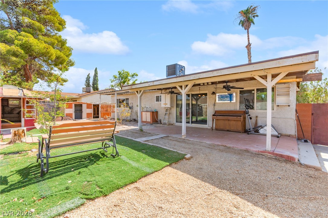2529 Lakeside Drive