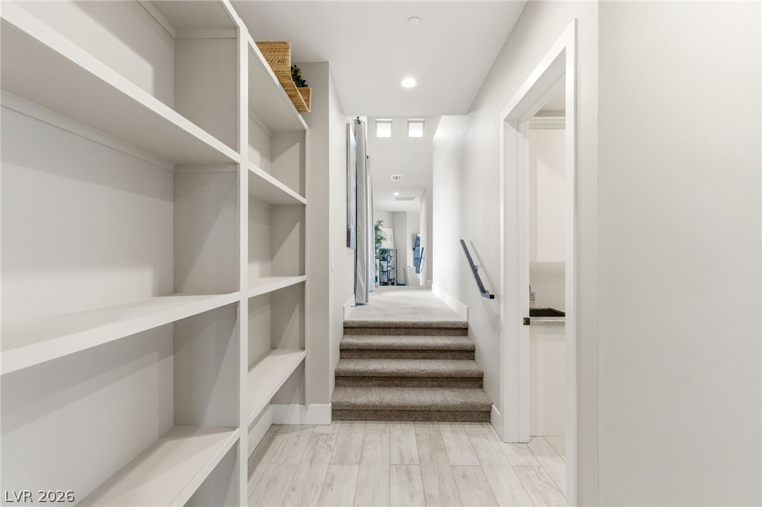 359 Cannes Street