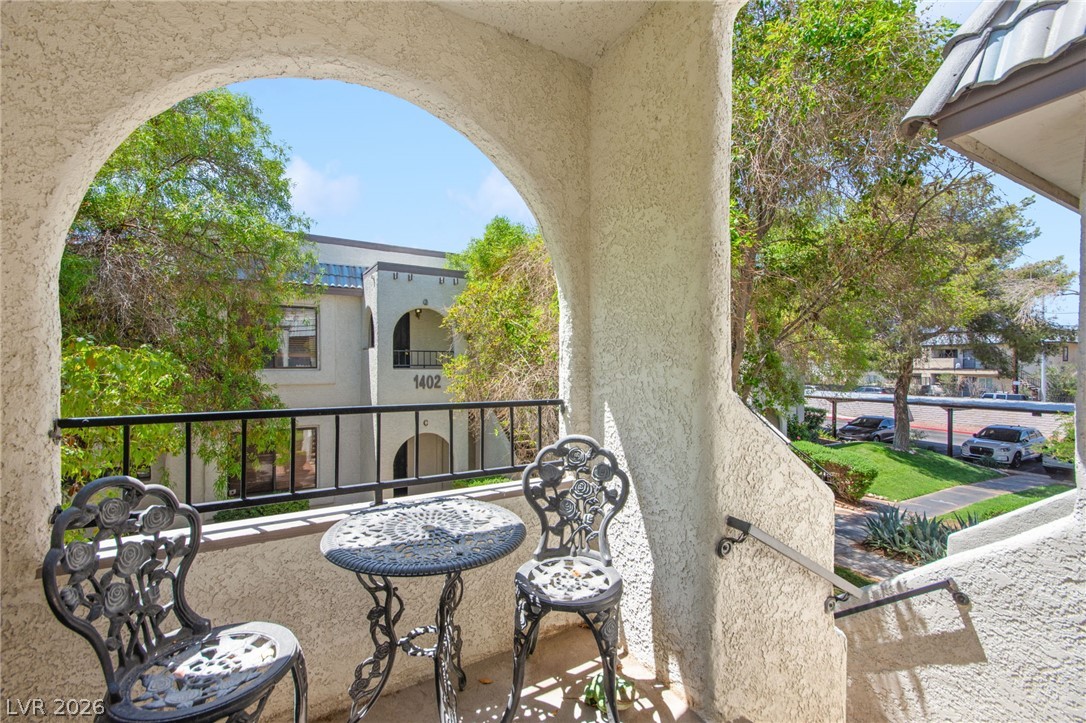 1400 Santa Margarita Street H