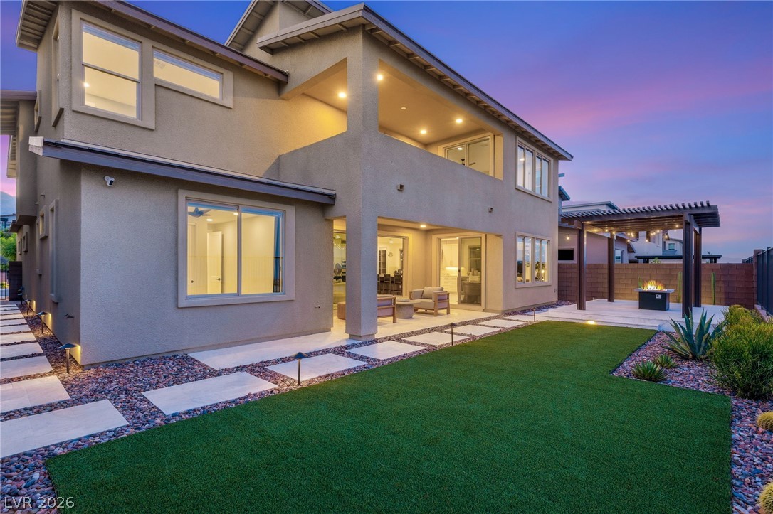 424 Crown Mesa Avenue