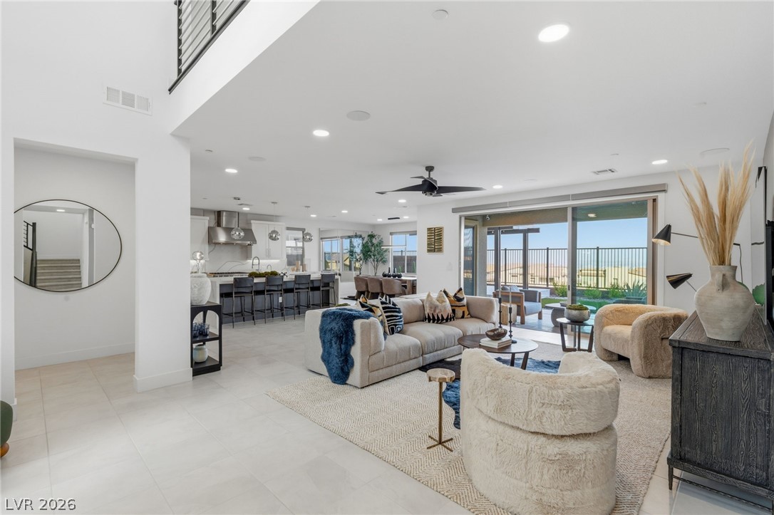 424 Crown Mesa Avenue