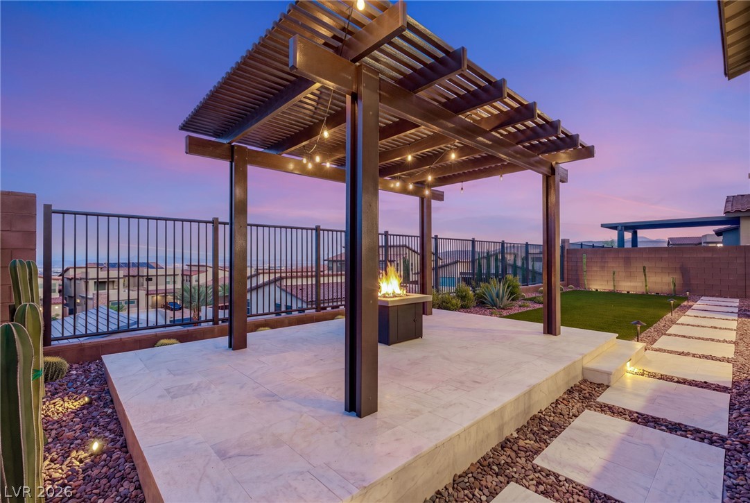 424 Crown Mesa Avenue