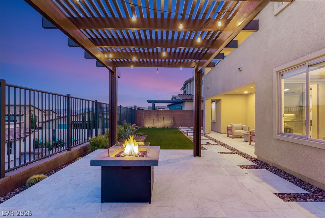 424 Crown Mesa Avenue