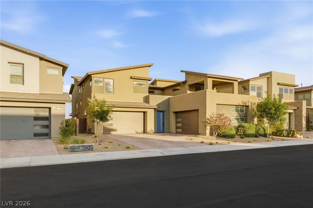 424 Crown Mesa Avenue