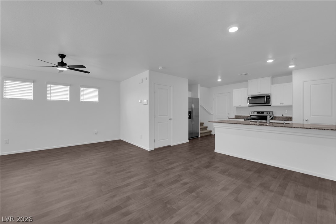 1114 Scarlet Sparrow Street