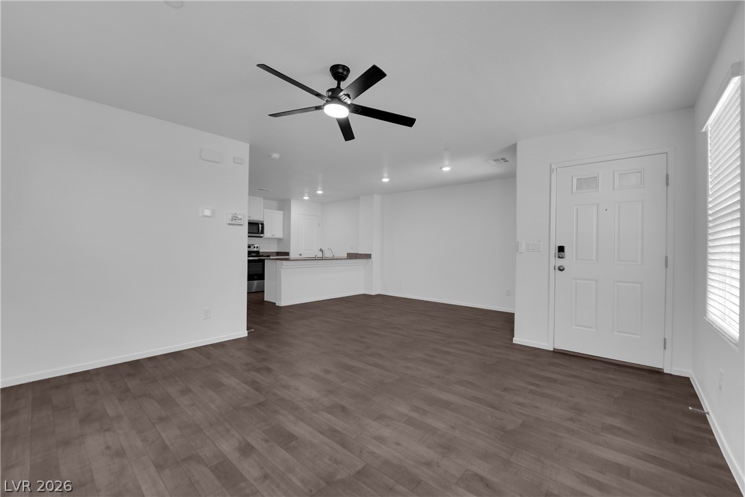 1114 Scarlet Sparrow Street