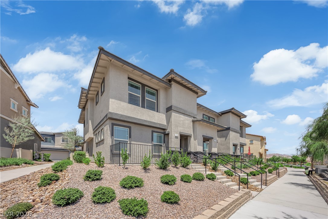 1114 Scarlet Sparrow Street