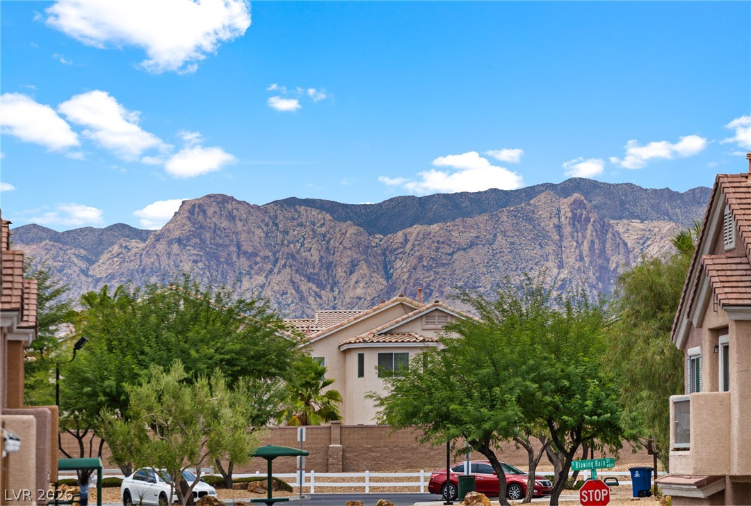 8779 Horizon Wind Avenue 101
