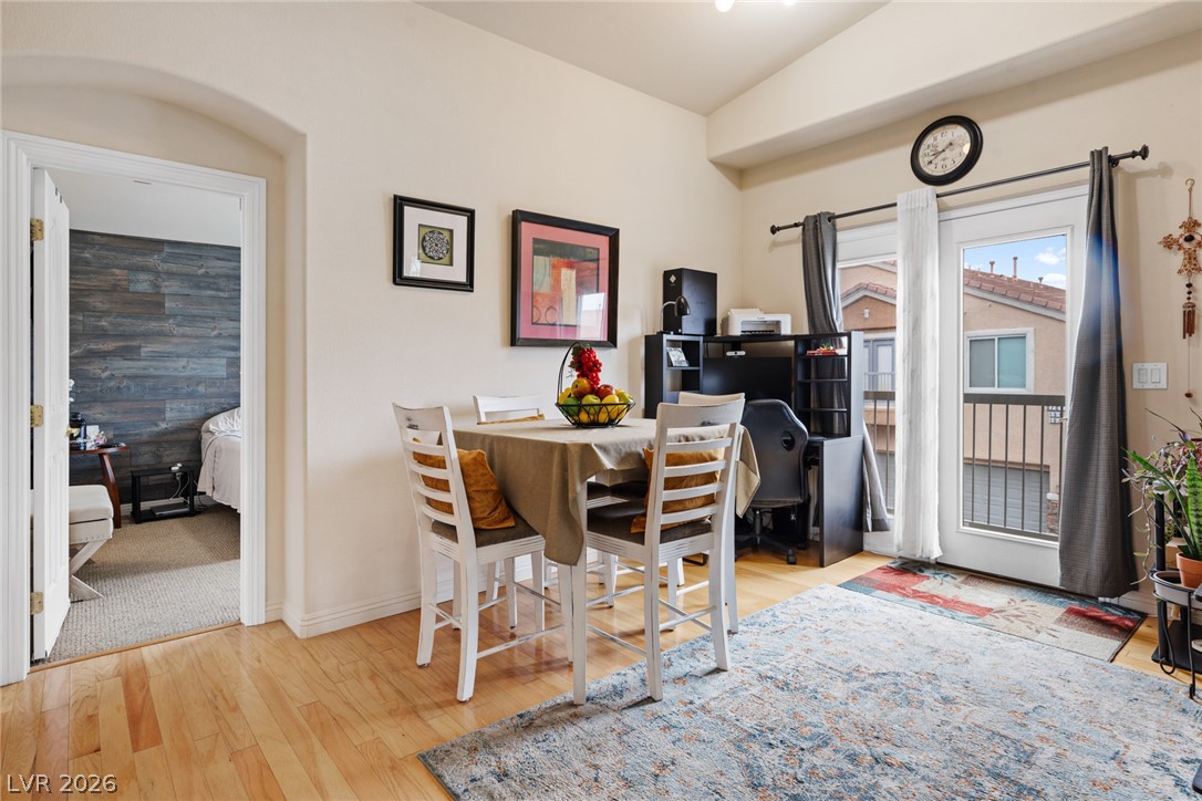 8779 Horizon Wind Avenue 101