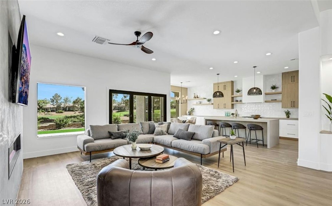 9213 Villa Ridge Drive