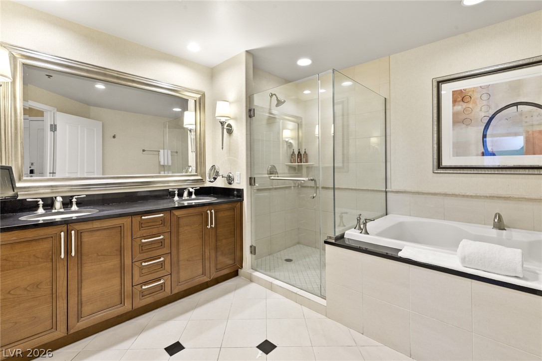 125 East Harmon Avenue 1103