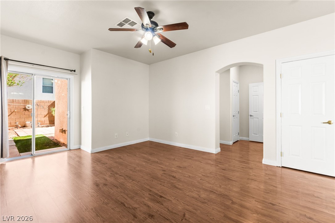 8960 Catfish Stream Avenue