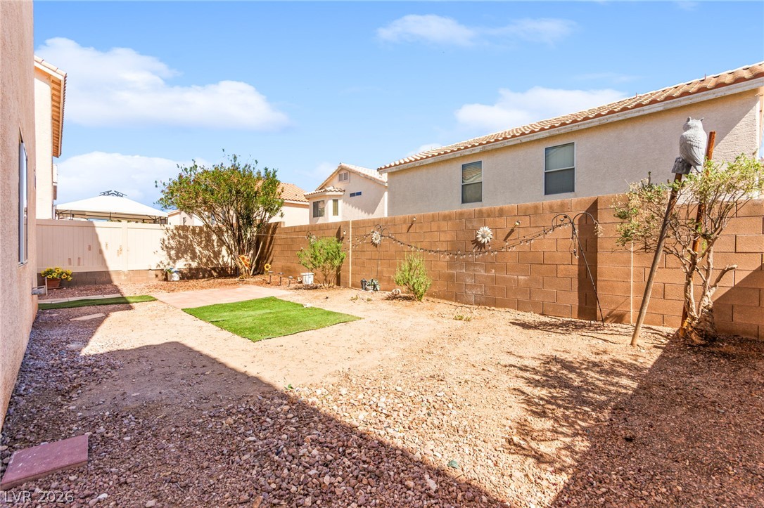 8960 Catfish Stream Avenue