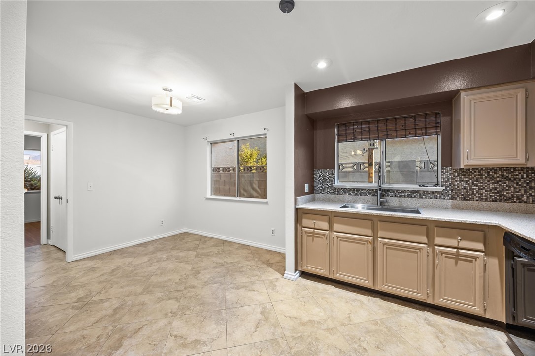 6637 Coastal Breeze Court
