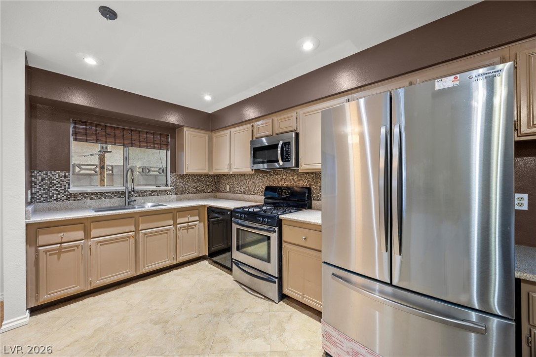 6637 Coastal Breeze Court
