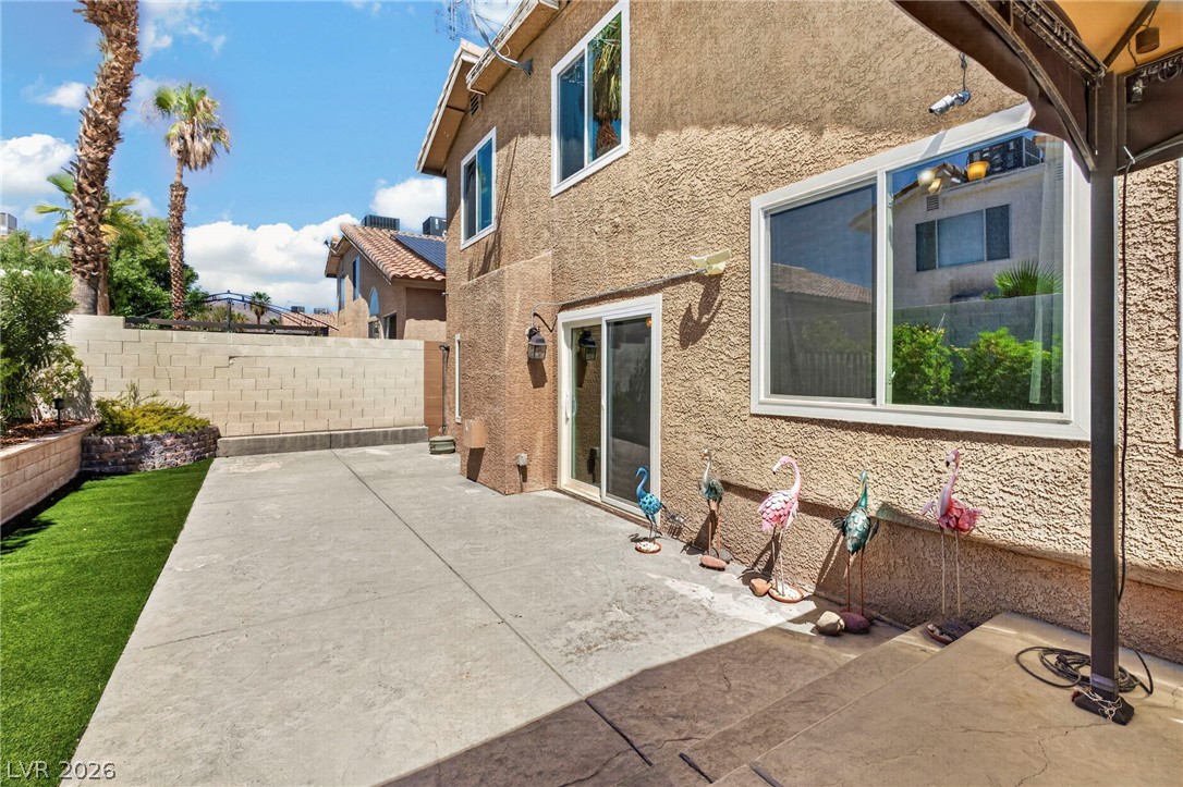 8875 Dove Cove Drive
