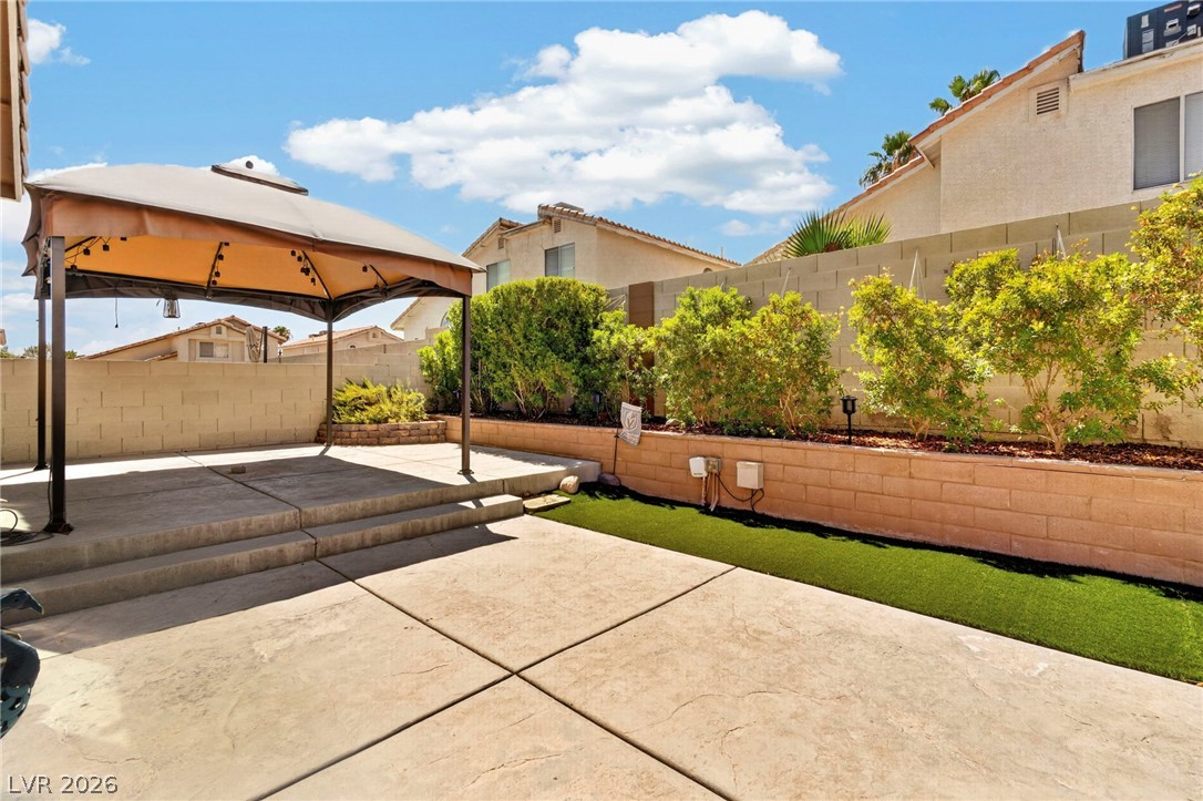 8875 Dove Cove Drive
