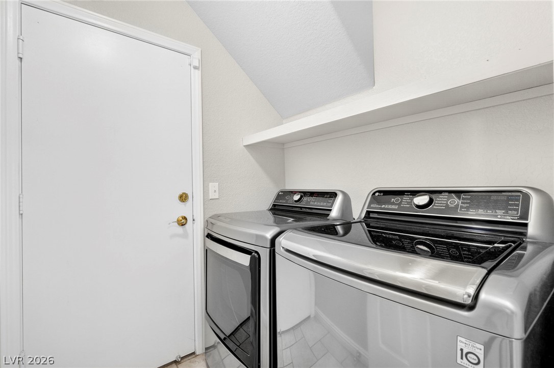 8875 Dove Cove Drive