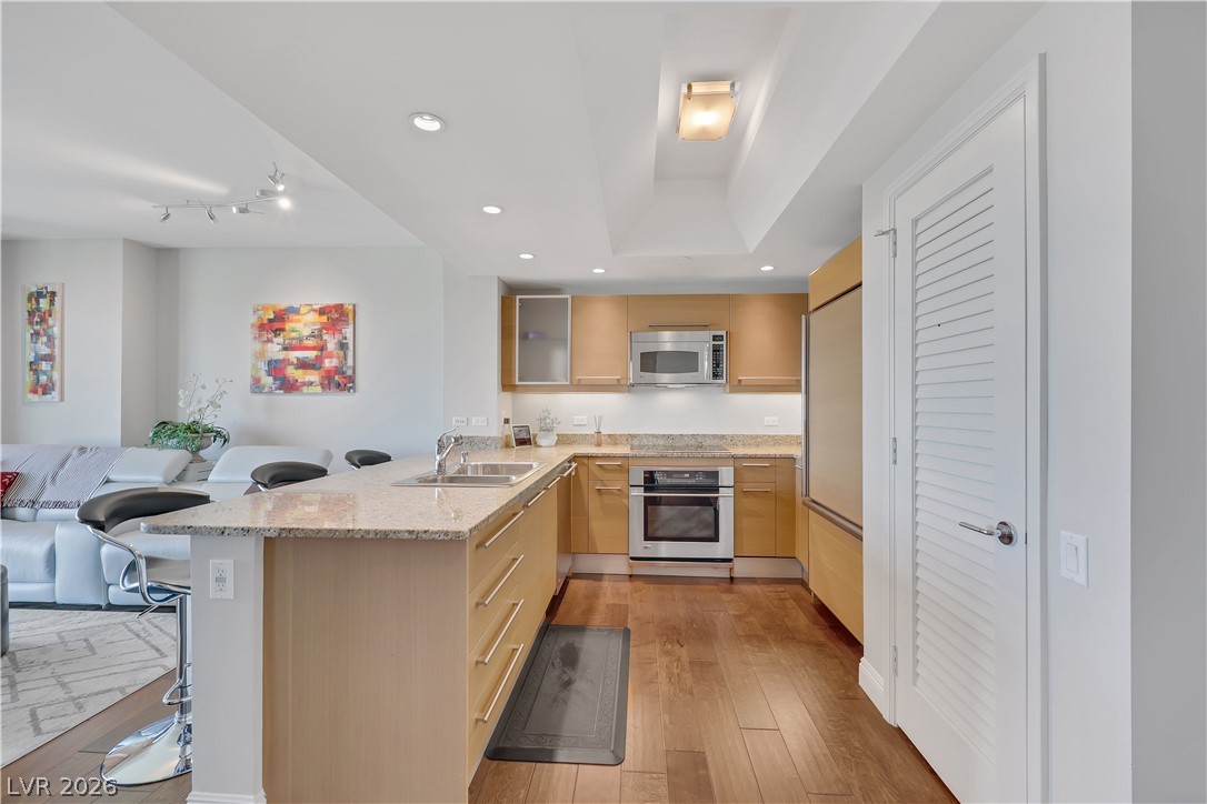 322 Karen Avenue 2105