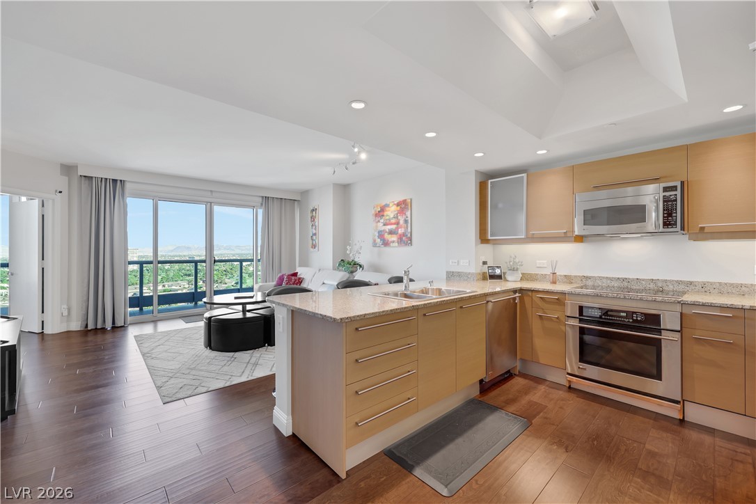 322 Karen Avenue 2105