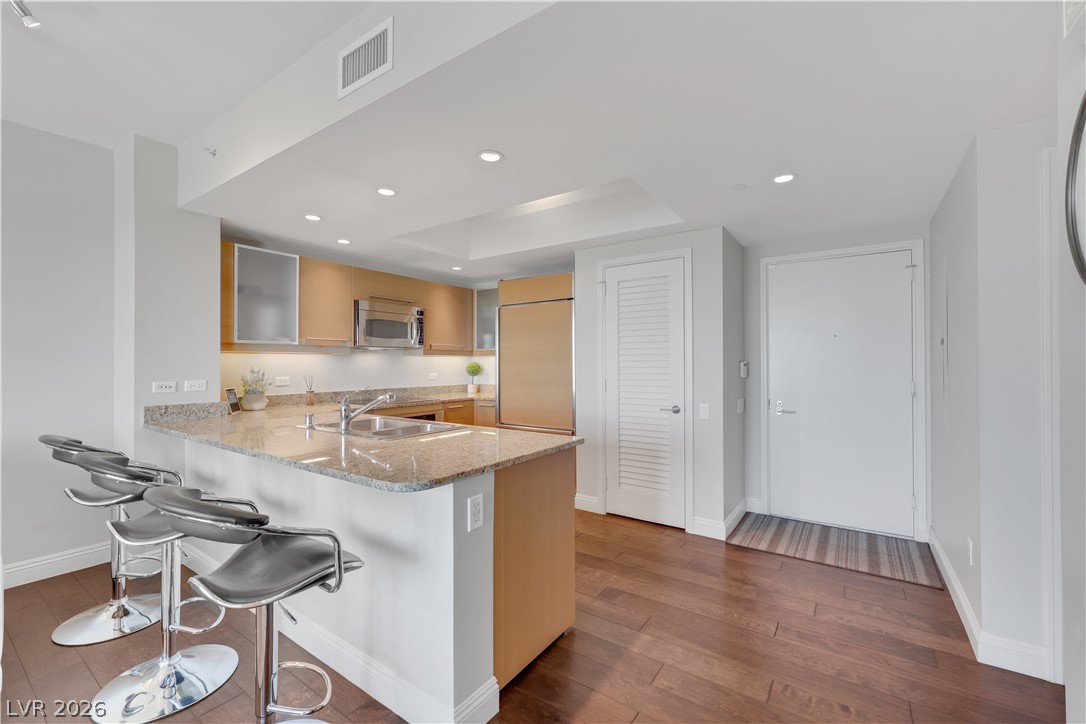 322 Karen Avenue 2105