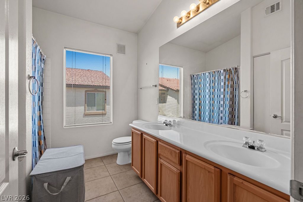 2305 West Horizon Ridge Parkway 2524