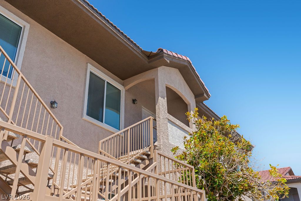 2305 West Horizon Ridge Parkway 2524