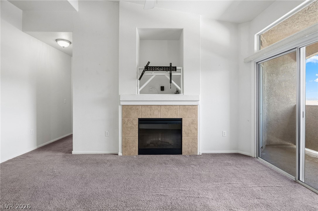 2305 West Horizon Ridge Parkway 2524