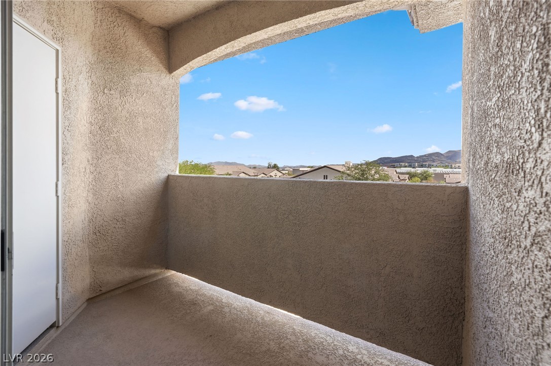 2305 West Horizon Ridge Parkway 2524