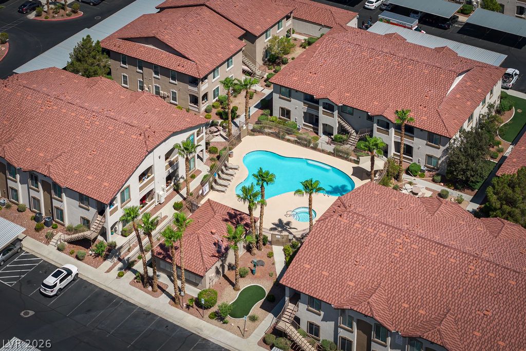2305 West Horizon Ridge Parkway 2524