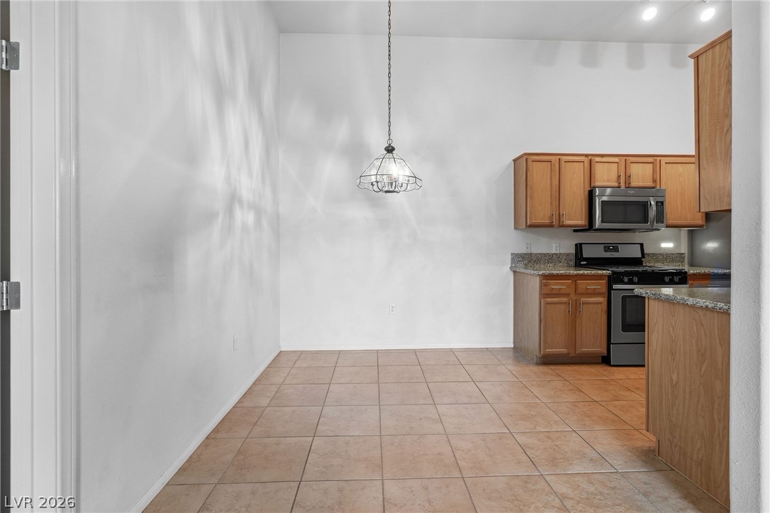 2305 West Horizon Ridge Parkway 2524