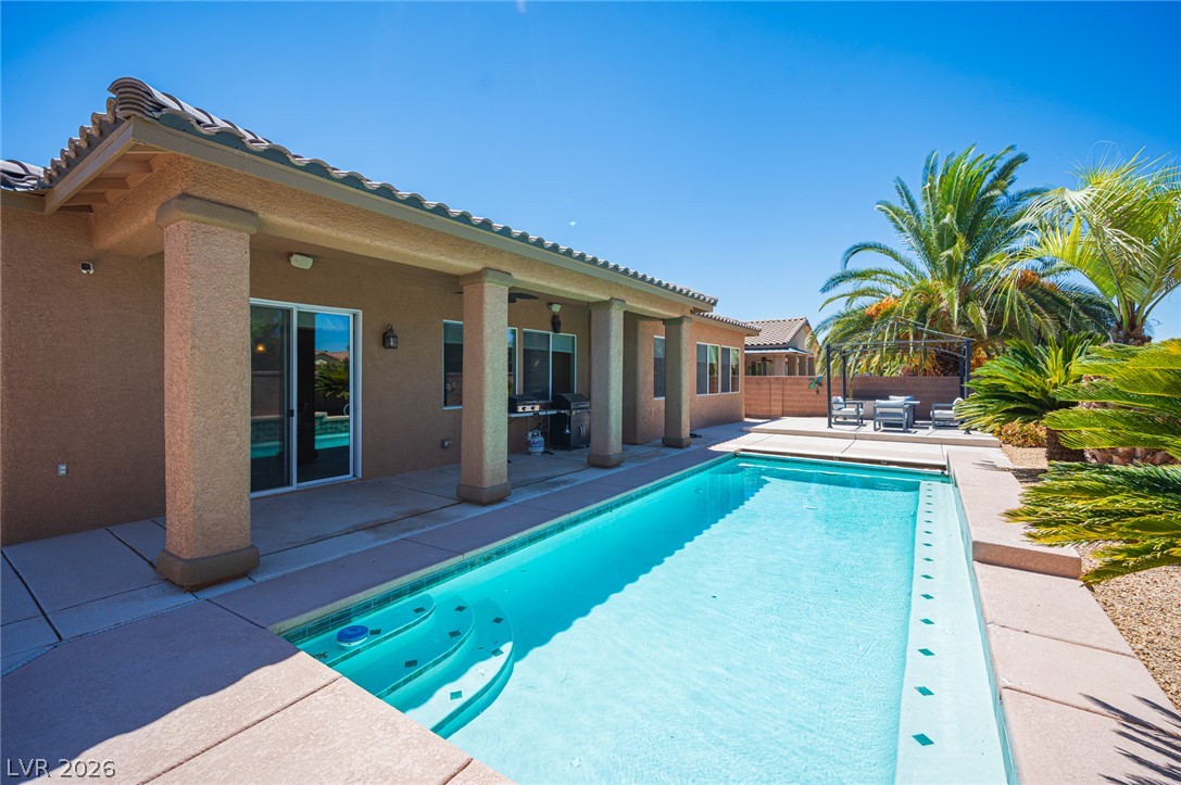 5290 La Terra Avenue