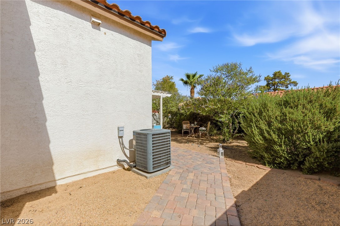 760 Thousand Oaks Drive