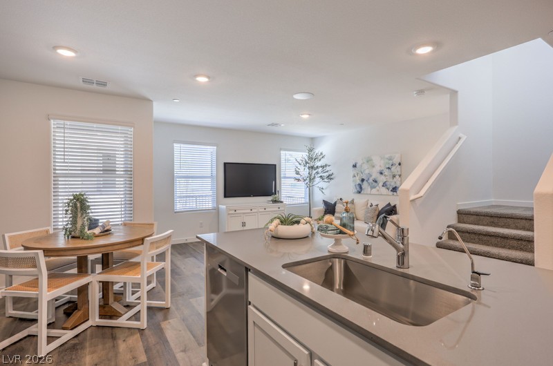978 Desert Spruce