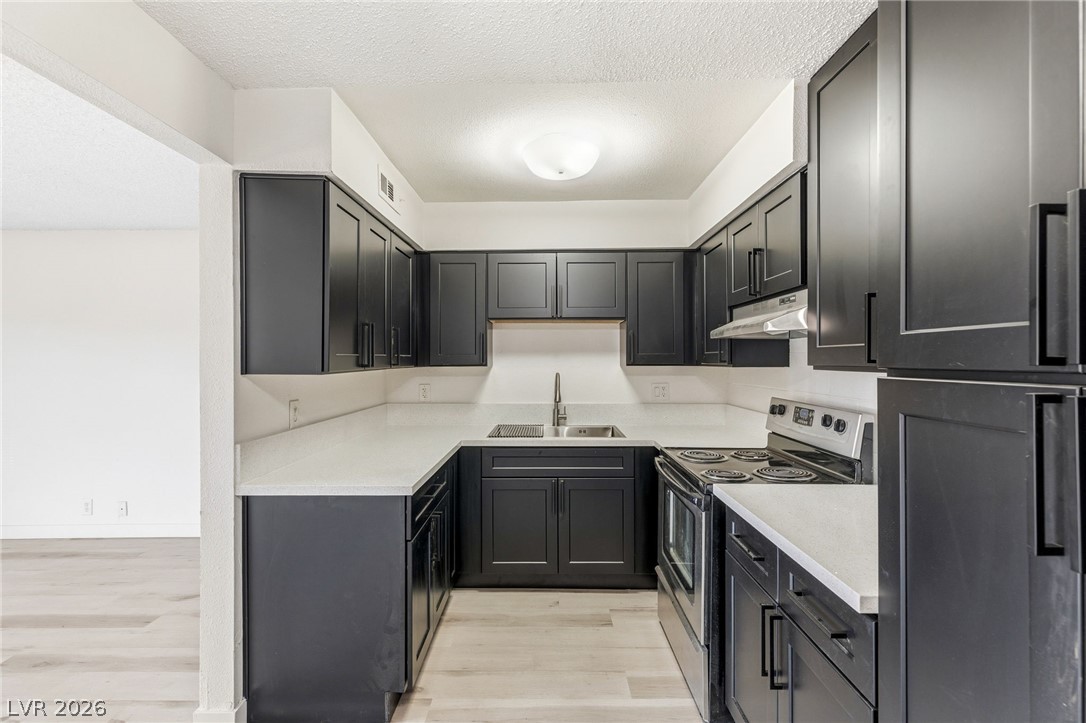 615 South Royal Crest Circle 13