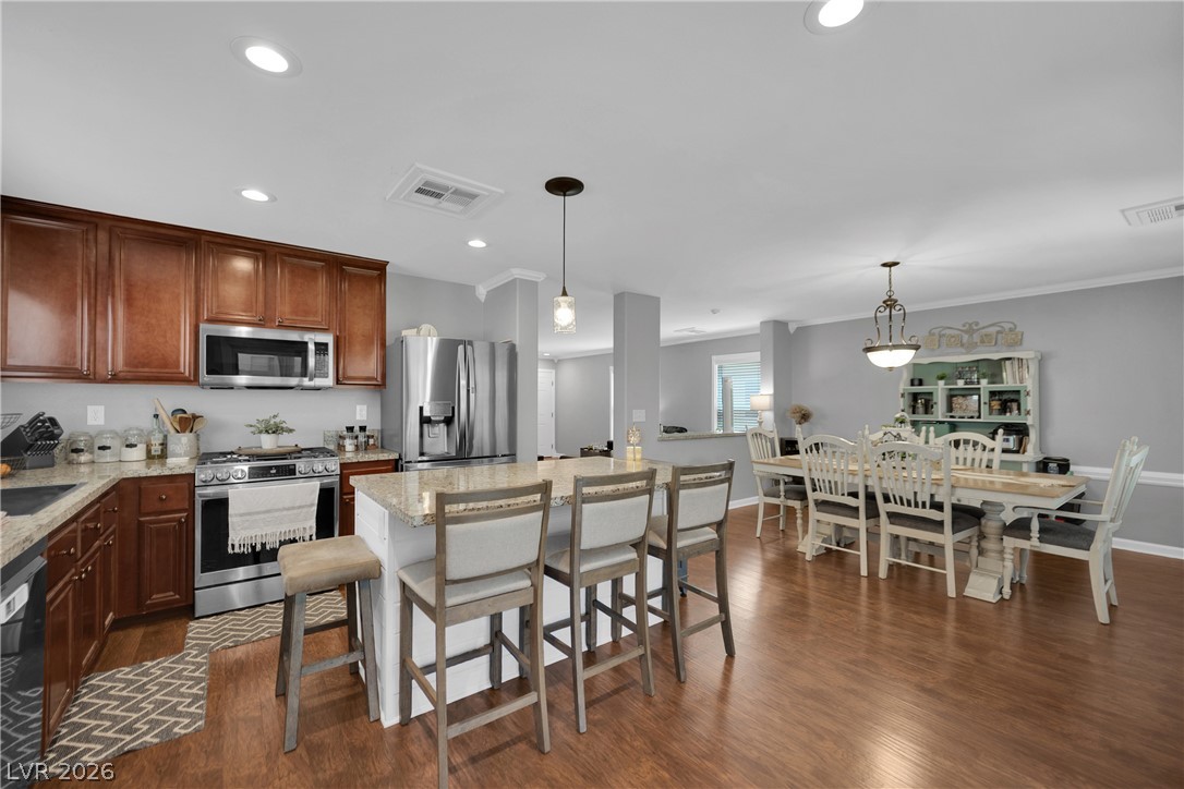 6245 Halstead Court