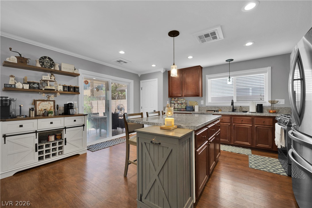 6245 Halstead Court