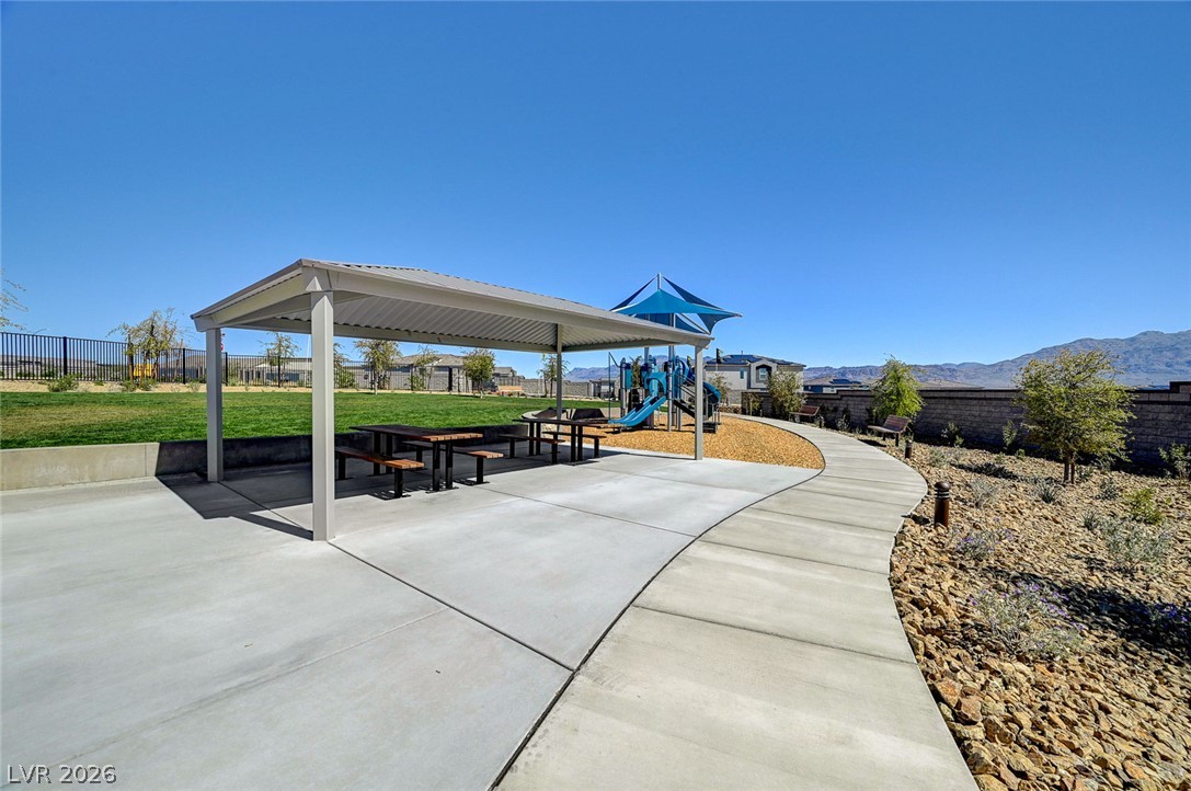10165 Handline Chute Street