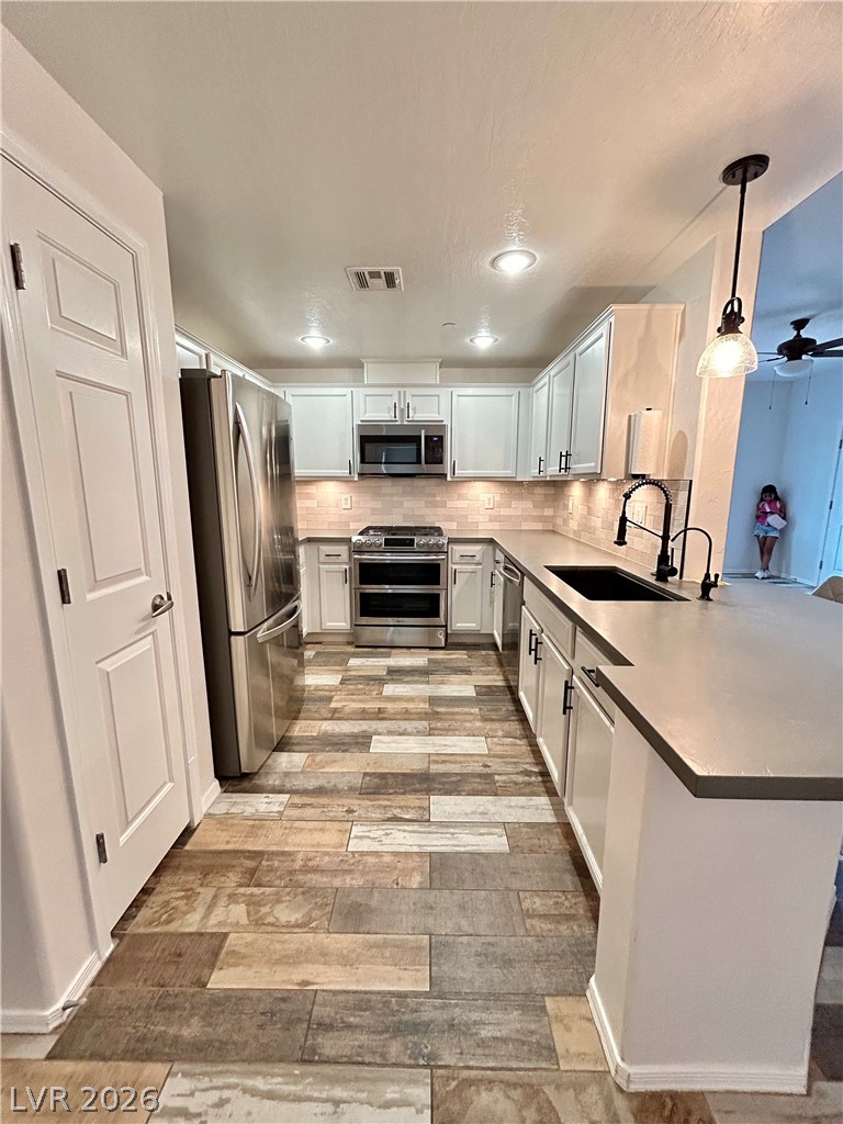 L 6868 Sky Pointe Drive 1047