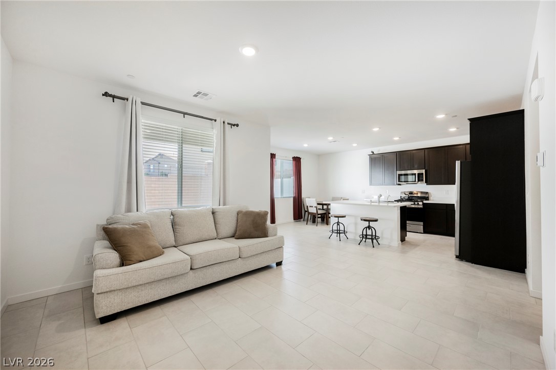 1048 Gabriela Ridge Lane