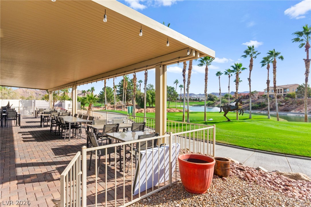 1045 Via Saint Andrea Place