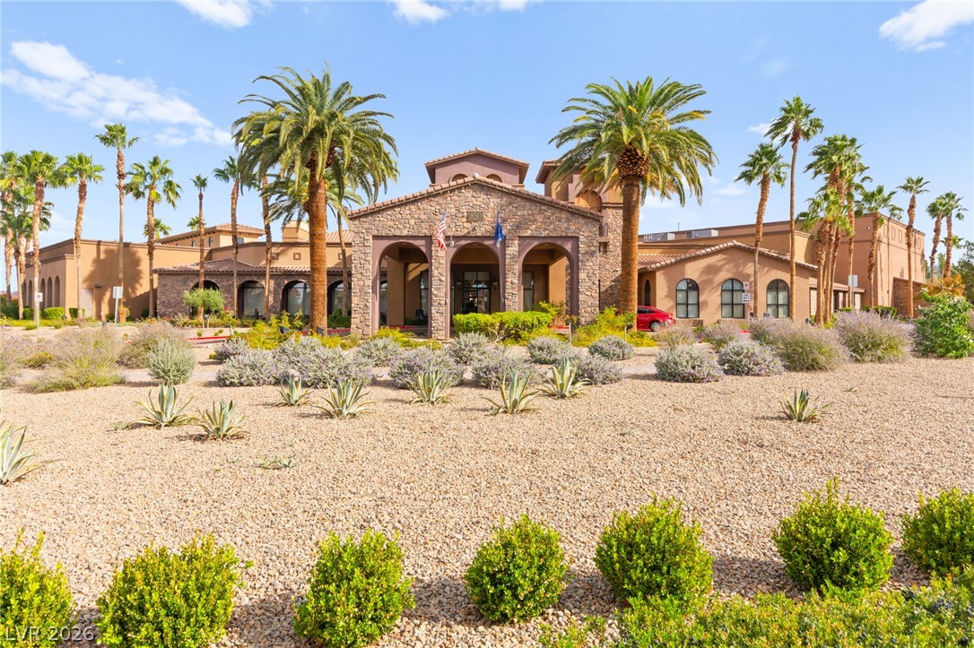 1045 Via Saint Andrea Place