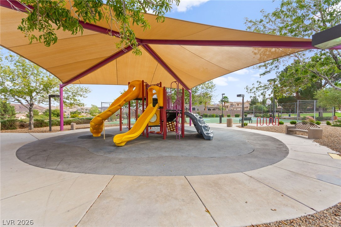 1045 Via Saint Andrea Place