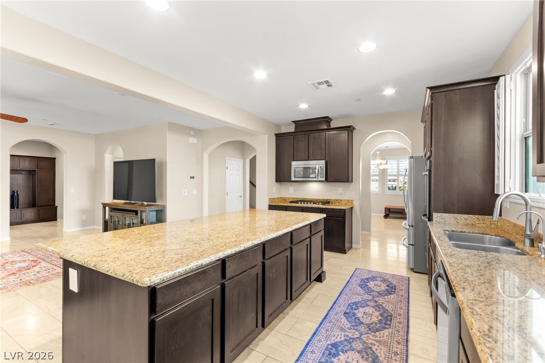 1045 Via Saint Andrea Place