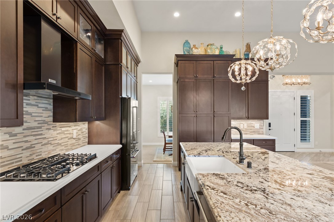 10179 Emerald Sunset Court