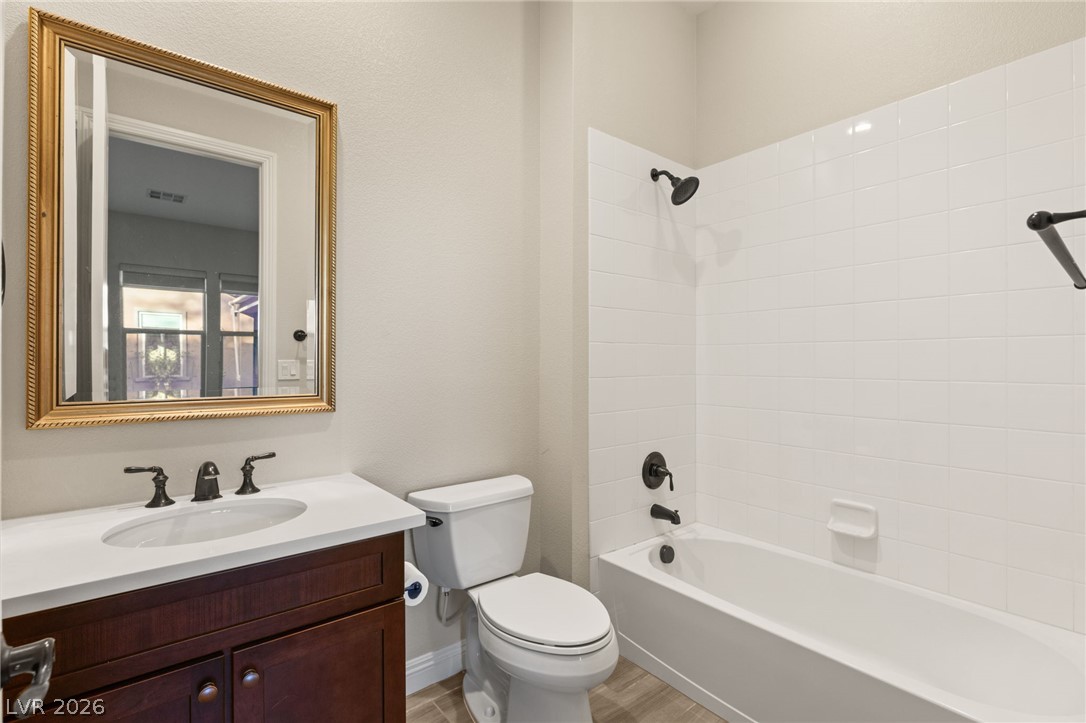 10179 Emerald Sunset Court