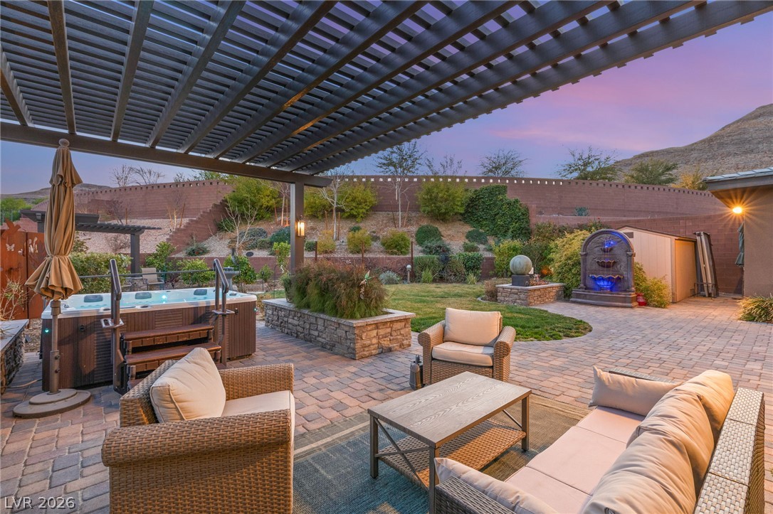 10179 Emerald Sunset Court